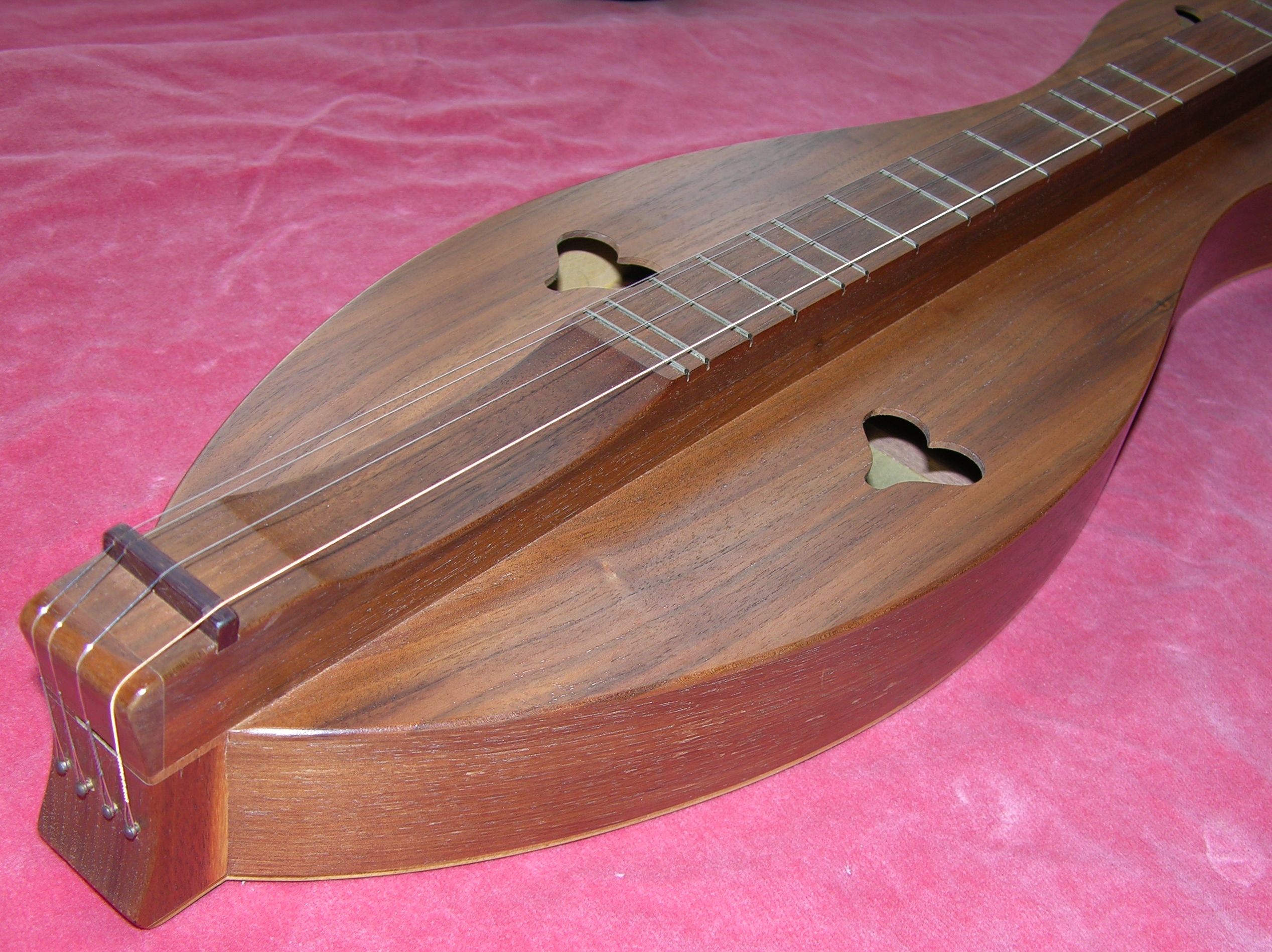 McSpadden M12-W » Revels Music Mountain Dulcimers